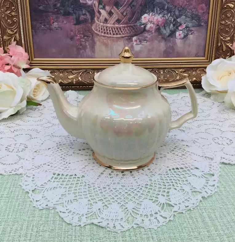 Antique Teapots to match your taste | Etsy